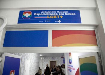Ambulatório Especializado em Saúde LGBT+ alcançou mais de 300 acolhimentos para pessoas trans em dez meses