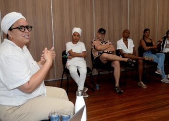 Prefeitura promove oficina de fotografia para comunidade surda