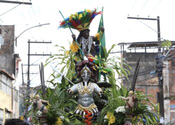 Decoração para o 2 de Julho começa a ser instalada nesta quarta (26)