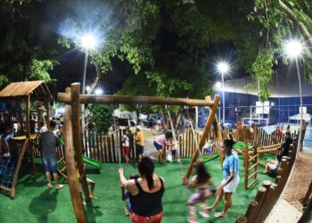 Praças requalificadas em Salvador promovem geração de renda, lazer, saúde e até internet gratuita