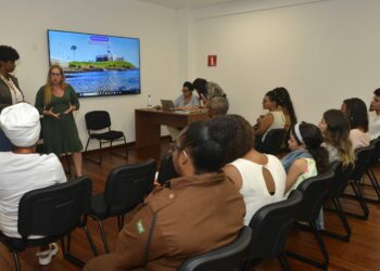 Prefeitura capacita colaboradores para atendimento inclusivo em equipamentos culturais de Salvador