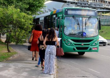 Novos atendimentos de linhas de ônibus tornam mais ágil deslocamento de passageiros em Salvador