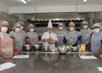 Curso de Panetones forma novos empreendedores soteropolitanos para o Natal