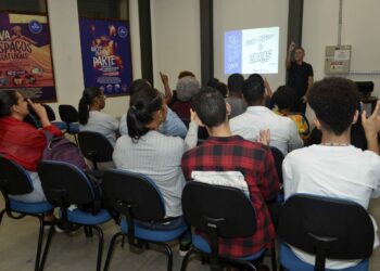 Prefeitura inicia nova turma do curso de Libras e pretende formar 850 pessoas até o final do ano