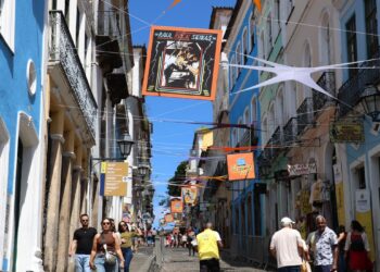 Flipelô: público enfrenta até dez horas de estrada para ir a Salvador