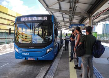BRT terá operação especial para Palhaços do Rio Vermelho no sábado (15)
