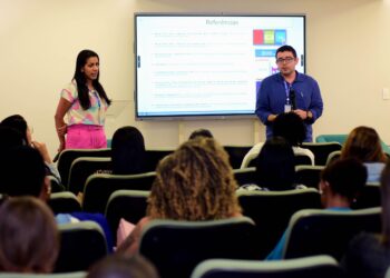 Profissionais de saúde passam por capacitação sobre prevenção e testagem de ISTs