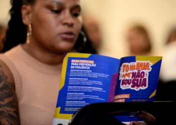 Prefeitura capacita profissionais para combater a violência contra a mulher durante Carnaval