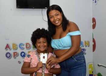 Salvador já emitiu mais de 9 mil carteiras de identificação para pessoas com transtorno do espectro autista