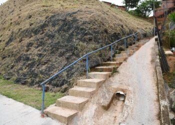 Prefeitura entrega quinta obra de contenção de encostas em menos de dois meses