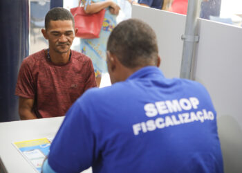 Prefeituras-Bairro auxiliam ambulantes no cadastramento para festas populares