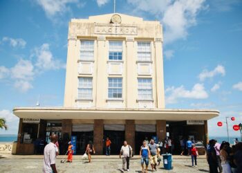 Elevador Lacerda opera de forma gratuita