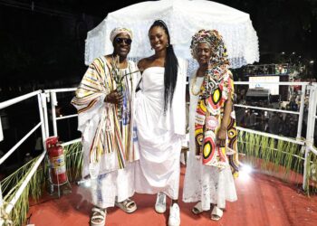 Cortejo Afro desfilou contando a história de meio século de Blocos Afro no carnaval