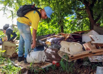 Prefeitura realiza ação de combate à dengue em áreas com casos notificados da doença