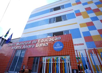 Com investimento de R$ 10 milhões, Prefeitura inaugura escola em Paripe com 300 vagas em tempo integral