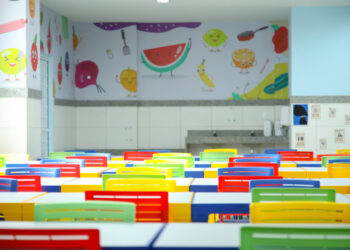 Prefeitura promove melhorias no mobiliário dos refeitórios da rede municipal de ensino 