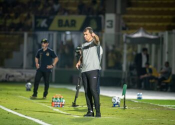 Com três bolas na trave, Vitória empata com o  Mirassol e permanece fora do Z-4