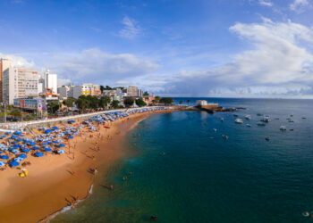 Salvador possui 22 praias impróprias para banho neste final de semana