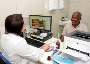 Pacientes melhoram a autoestima após recuperação de pé diabético na USF Doron