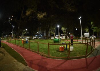 Prefeitura entrega requalificação da Rua das Rosas, na Pituba, e nova praça no Itaigara