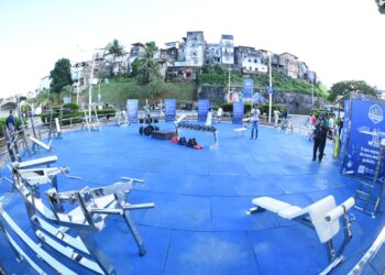 Primeira Academia Salvador ao ar livre é inaugurada no Dique do Tororó