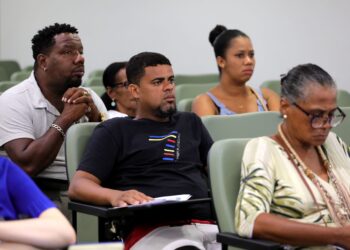 Trabalhadores de festas populares participam de curso de manipulação de alimentos promovido pela SMS