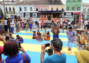 Terreiro de Jesus é palco de apresentações artísticas em homenagem ao Dia da Consciência Negra