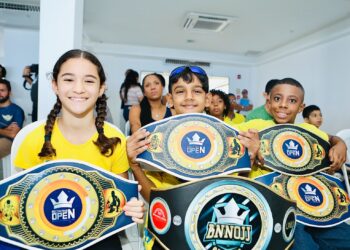 Encontro reúne beneficiários do Bolsa Atleta Salvador; programa teve aumento de 52% no número esportistas