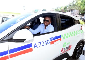 Táxis elétricos começam a circular em Salvador e ampliam ações em prol do meio ambiente