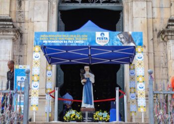 Festa de Santa Dulce dos Pobres termina nesta terça (13); confira atrações