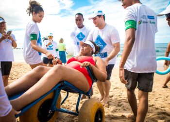 ParaPraia 2024 oferece banho de mar assistido a partir deste fim de semana