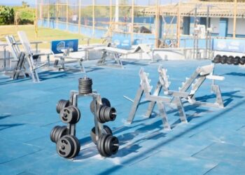 Salvador ganha 7ª academia ao ar livre na Boca do Rio e 62º campo com grama sintética em Nova Brasília