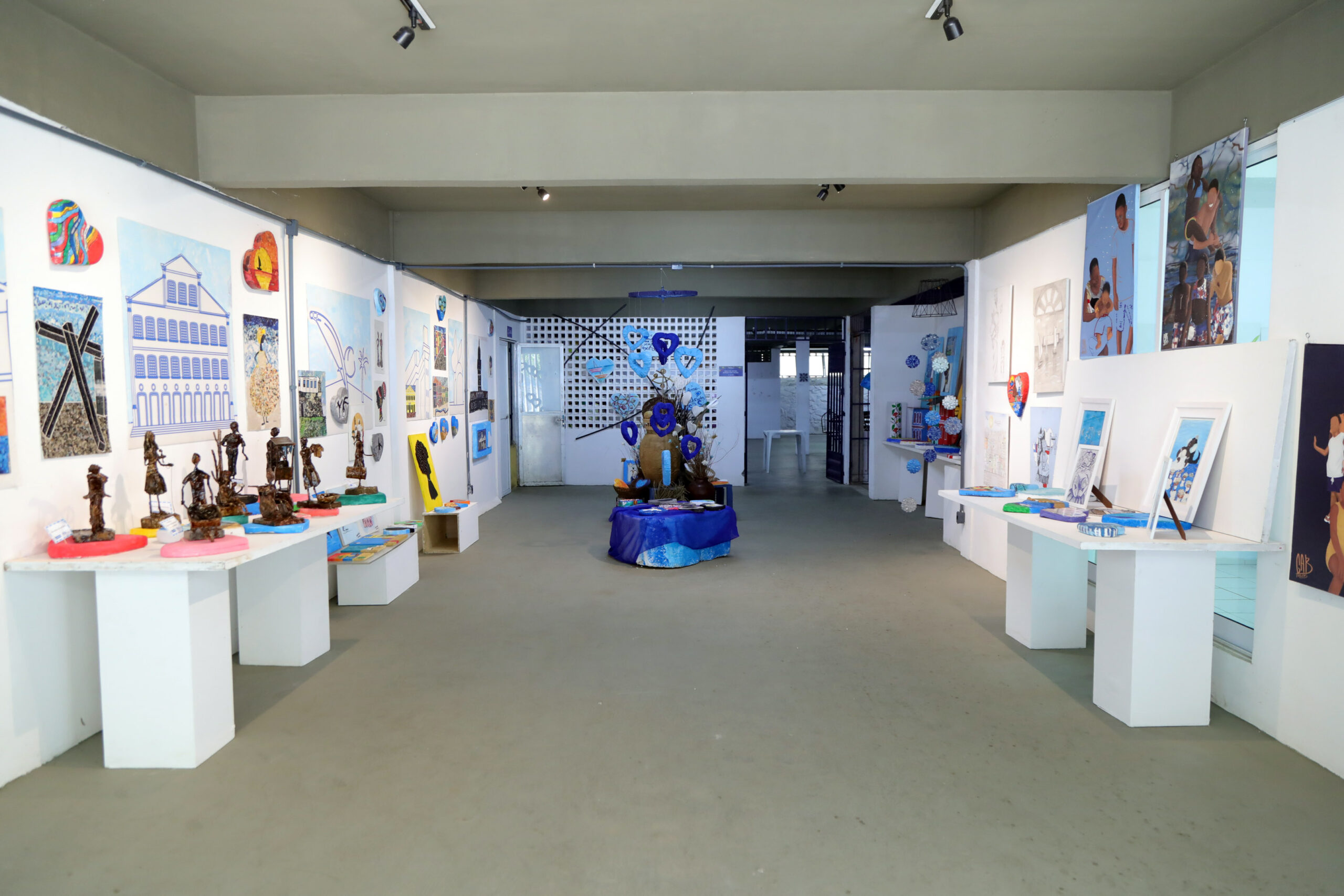 Exposição com obras produzidas por alunos da FCM é aberta ao público