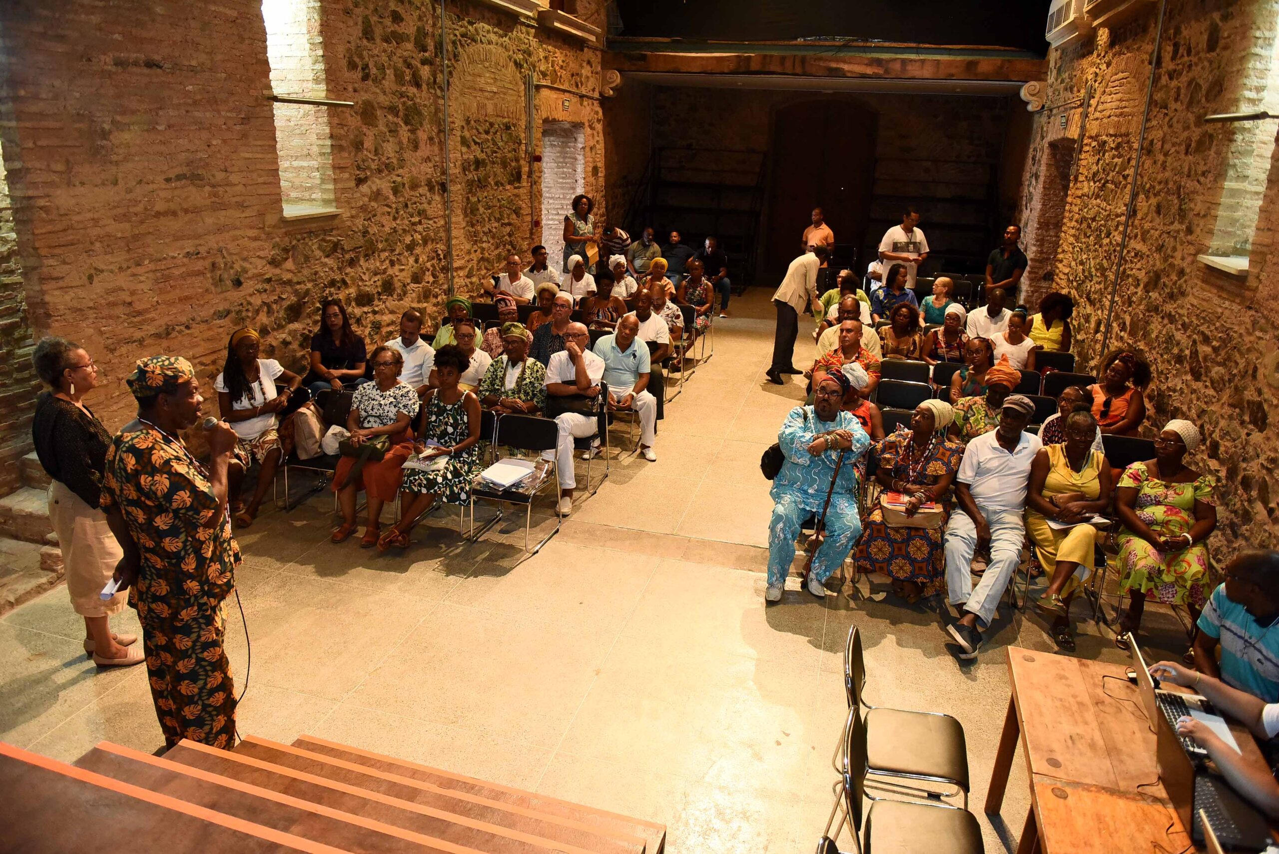 Prefeitura e representantes de terreiros discutem melhorias para as religiões de matriz africana