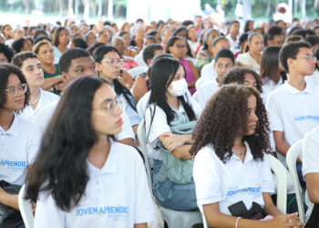 Aula Magna reúne 600 Jovens Aprendizes em área verde do Parque da Cidade