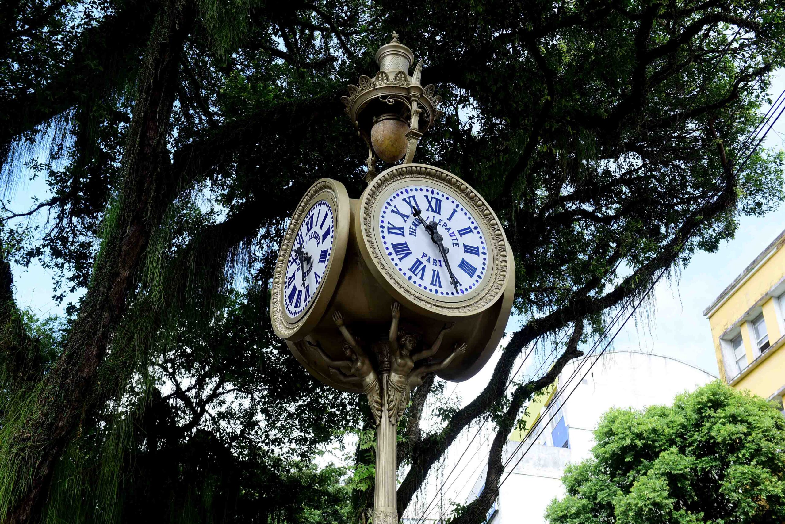 Relógio de São Pedro é totalmente restaurado e automatizado pela Prefeitura