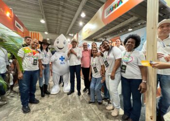 Sesab e SMS ofertam vacinação durante Fenagro