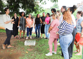 Professores do CAIC, em Lauro de Freitas participam de formação para implantação horta pedagógica