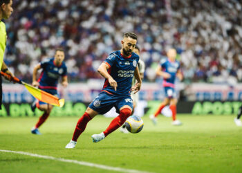 Com gol de Lucho Rodriguez, Bahia supera o Botafogo e avança na Copa do Brasil