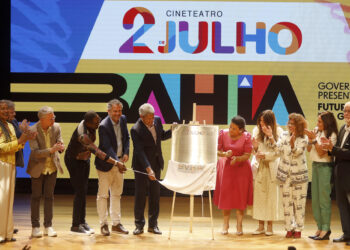 Cineteatro 2 de Julho é entregue pelo Governo do Estado