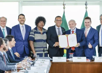 Lula sanciona leis que reconhecem gospel, grafite e Festa do Sairé