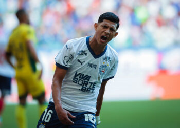 Com direito a “lei do ex”, Bahia tropeça no Mirassol e segue sem vencer no Brasileirão