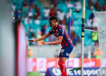 Com time reserva, Bahia vira em cima do Náutico e confirma liderança no Nordestão