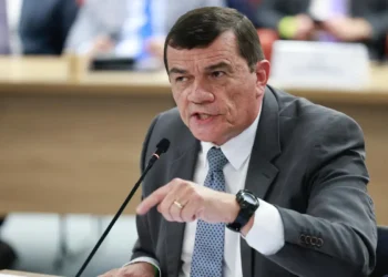 Ex-ministro diz que alertou Bolsonaro sobre gravidade de golpe