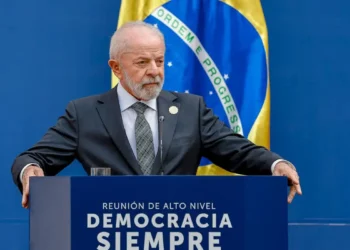 Democracia corre risco como no período nazista, diz Lula