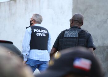 DEIC prende suspeitos de roubar loja de celulares em Stela 