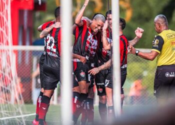 Vitória vence o Jequié e confirma classificação às semifinais