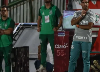 Abel assume culpa por falhas de Weverton no Palmeiras: ‘Eu pedi para mudar’