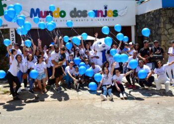 Caminhada na Barra destaca dia de conscientização sobre o Autismo