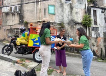 Limpurb implanta coleta porta a porta em Colinas de Pituaçu com uso de motocoletora